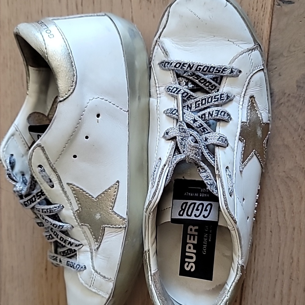 Golden Goose Sneakers